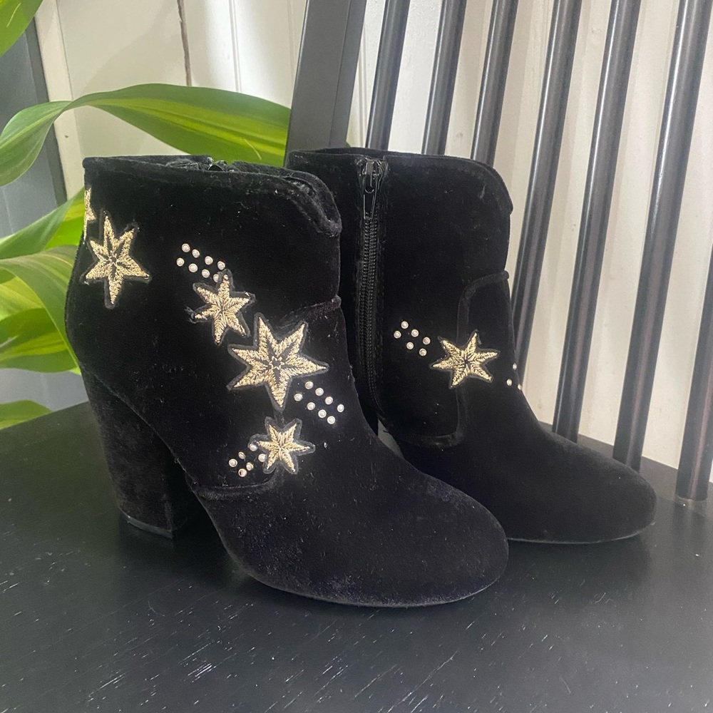 Velvet booties